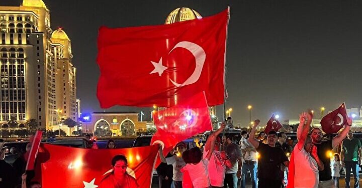 شاهد بالصور :الدوحة مسيرات وفرحة عارمة بتصدر أردوغان الرئاسة التركية