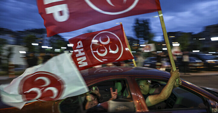 شاهد بالصور: احتفالات في مدن تركية بفوز أردوغان بالانتخابات الرئاسية