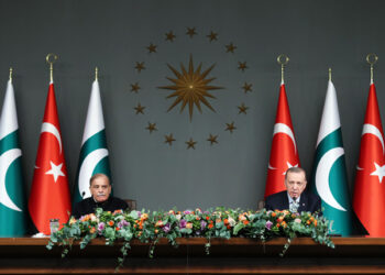 أنقرة.. مشاورات سياسية تركية باكستانية