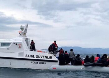 خفر السواحل التركي: إنقاذ 11 مهاجرا