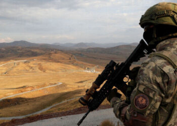 الدفاع التركية: تحييد 9 إرهابيين شمالي العراق