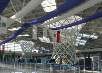 مطارات المدن السياحية التركية تستقبل 64 مليون مسافر