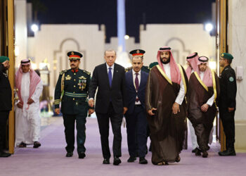 ابن سلمان يستقبل أردوغان بمراسم رسمية في جدة