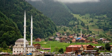 مدينة طرابزون تستقبل 400 ألف سائح أجنبي في 7 أشهر