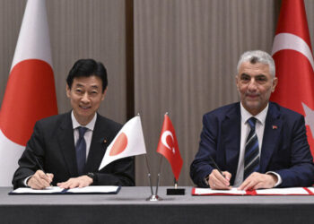 بيان تركي ياباني لتعزيز التجارة والاستثمار المتبادل