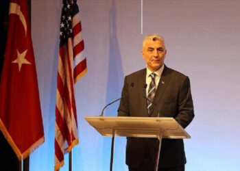 أنقرة: عازمون على تحقيق 100 مليار دولار في التجارة مع واشنطن