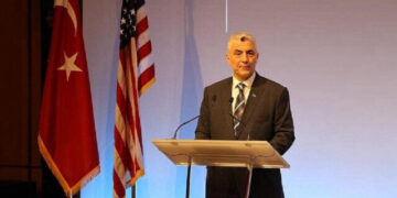 أنقرة: عازمون على تحقيق 100 مليار دولار في التجارة مع واشنطن
