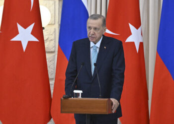 أردوغان: يجب مواصلة العمل باتفاقية الحبوب ومعالجة ما يشوبها