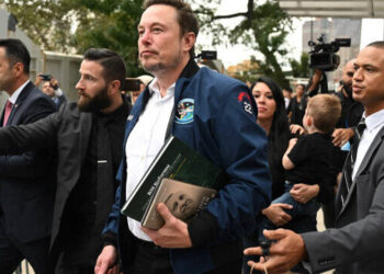 إيلون ماسك يصل البيت التركي للقاء أردوغان