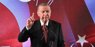 أردوغان: طريق التنمية التركي-العراقي فرصة لبناء عالم جديد