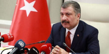 وزير الصحة التركي يعلن وصول تعزيزات طبية إلى ليبيا