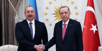أردوغان يلتقي علييف في نخجوان الأذربيجانية الإثنين