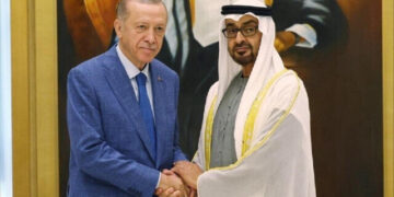 أردوغان: لرئيس الإمارات موقف حازم حيال مشروع “طريق التنمية”